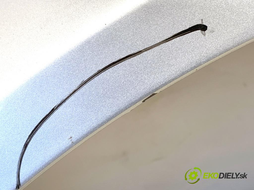 AUDI A4 B8 Kombi 2008 140 kW 2.7 TDI 2698 blatník levý přední část LX7W