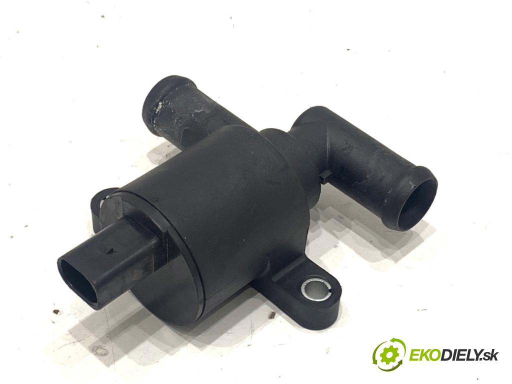 SEAT LEON III liftback 2017 132 kW 1.8 TSI 1798 DALŠÍ: pumpa vody  (Vodní pumpa)