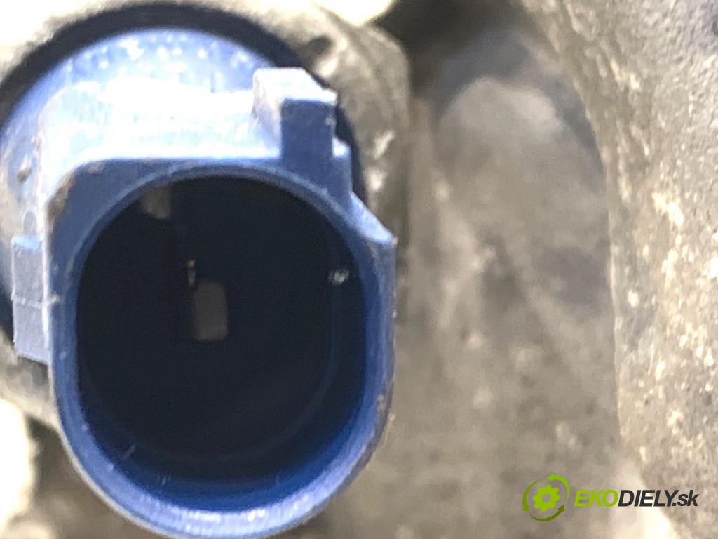 SEAT LEON III liftback 2017 132 kW 1.8 TSI 1798 Obal filtra oleja 06L903143D (Obal olejového filtra)