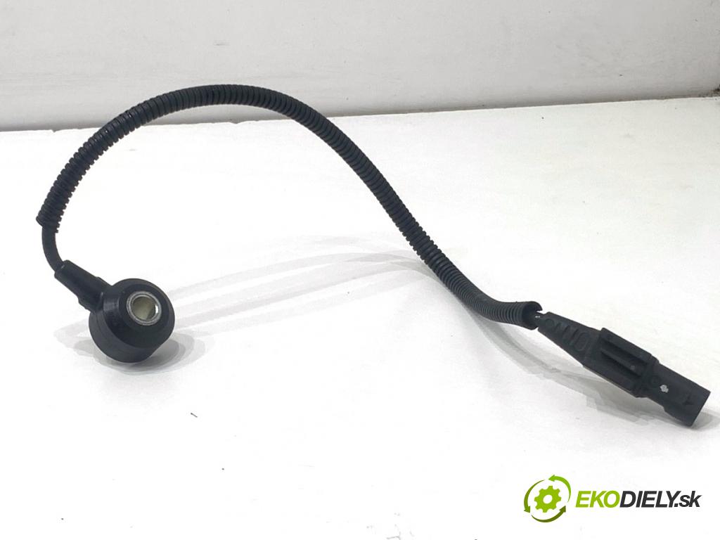 SEAT LEON III liftback 2017 132 kW 1.8 TSI 1798 snímač klepání 06K905377 (Snímač)