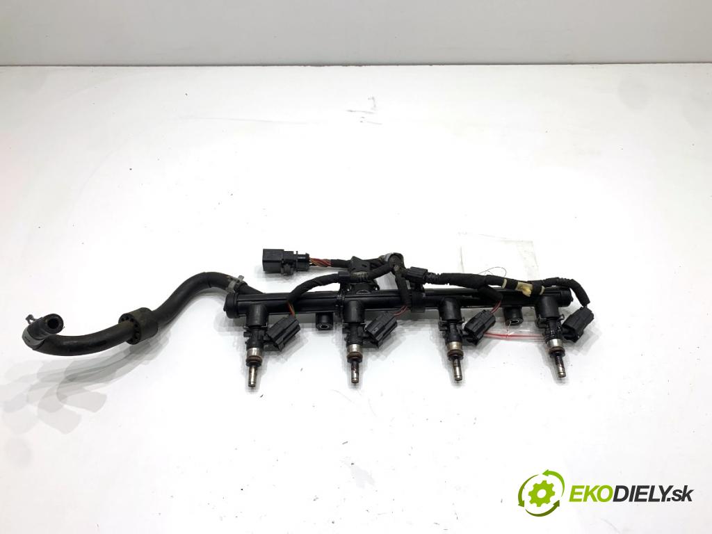 SEAT LEON III liftback 2017 132 kW 1.8 TSI 1798 lišta vstřikovací trysky: 06L906031A