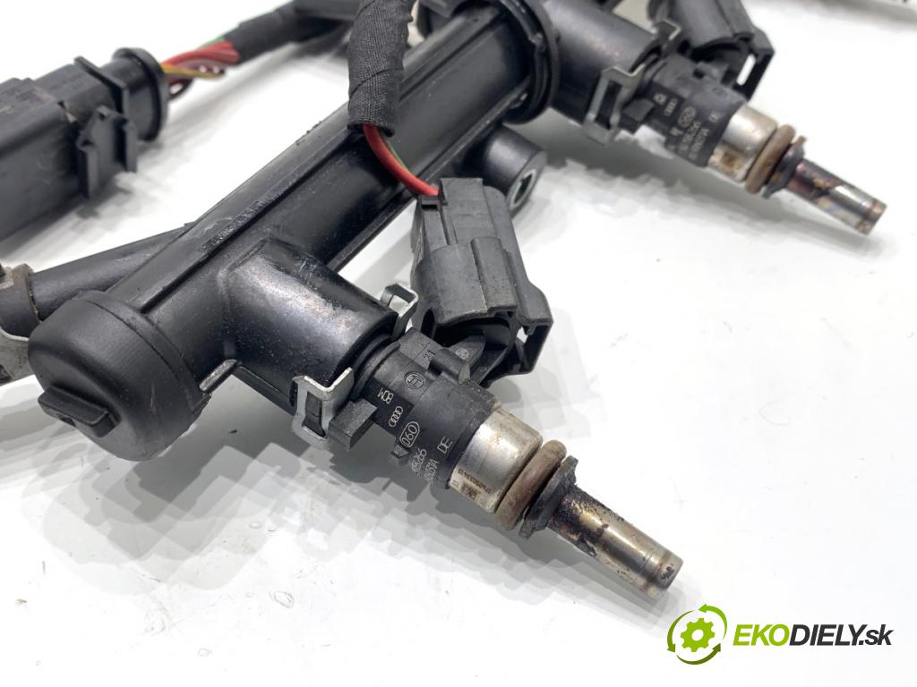 SEAT LEON III liftback 2017 132 kW 1.8 TSI 1798 Lišta vstrekovacia INJEKCIA: 06L906031A