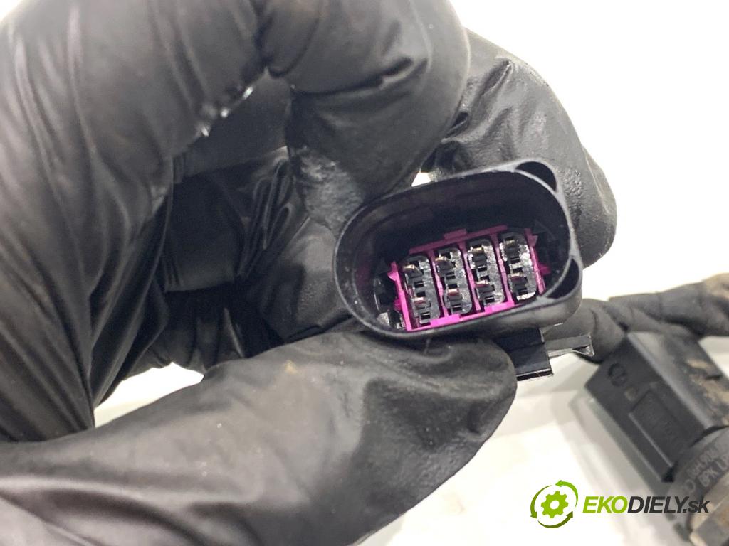 SEAT LEON III liftback 2017 132 kW 1.8 TSI 1798 Lišta vstrekovacia INJEKCIA: 06L906031A