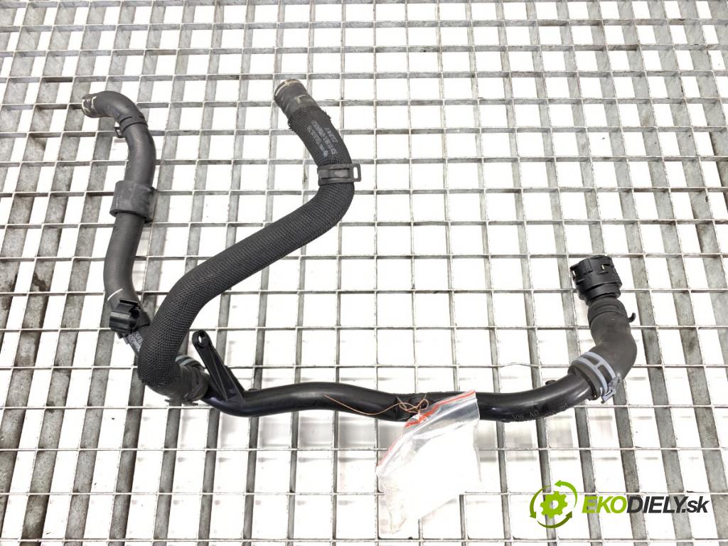 SEAT LEON III liftback 2017 132 kW 1.8 TSI 1798 Rozdeľovač vody 5Q0121070BR