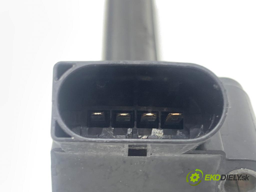 SEAT LEON III liftback 2017 132 kW 1.8 TSI 1798 cívka zapalovací 06L905110E (Zážehová cívka)