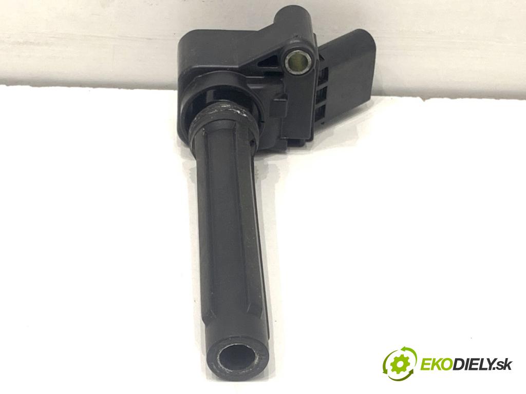 SEAT LEON III liftback 2017 132 kW 1.8 TSI 1798 cívka zapalovací 06L905110E (Zážehová cívka)