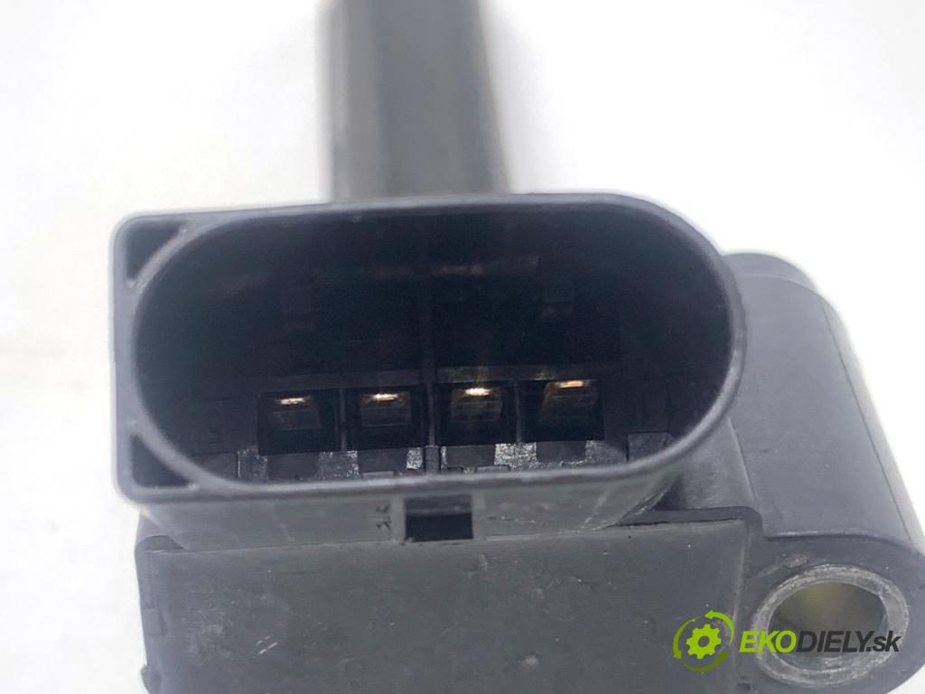 SEAT LEON III liftback 2017 132 kW 1.8 TSI 1798 cívka zapalovací 06L905110E (Zážehová cívka)