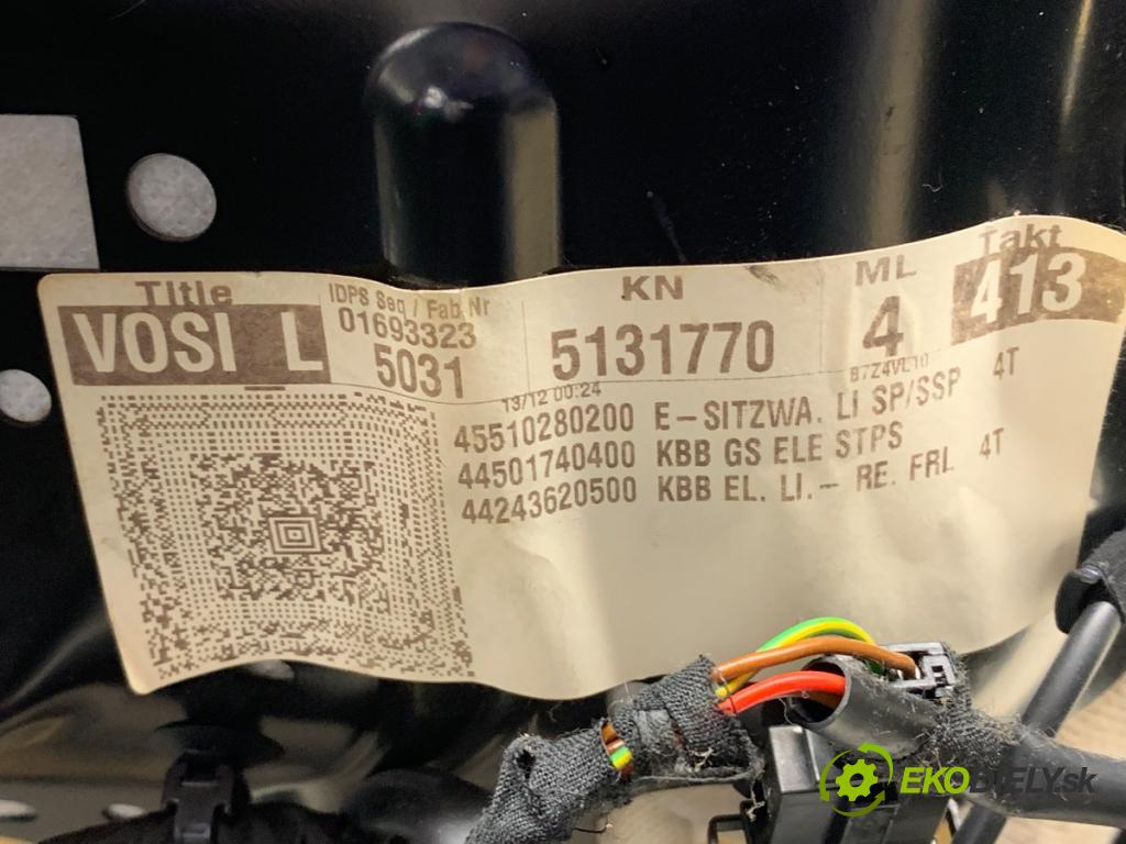 AUDI A4 B8 Kombi 2008 140 kW 2.7 TDI 2698 Sedadlo ľavy predný S-LINE