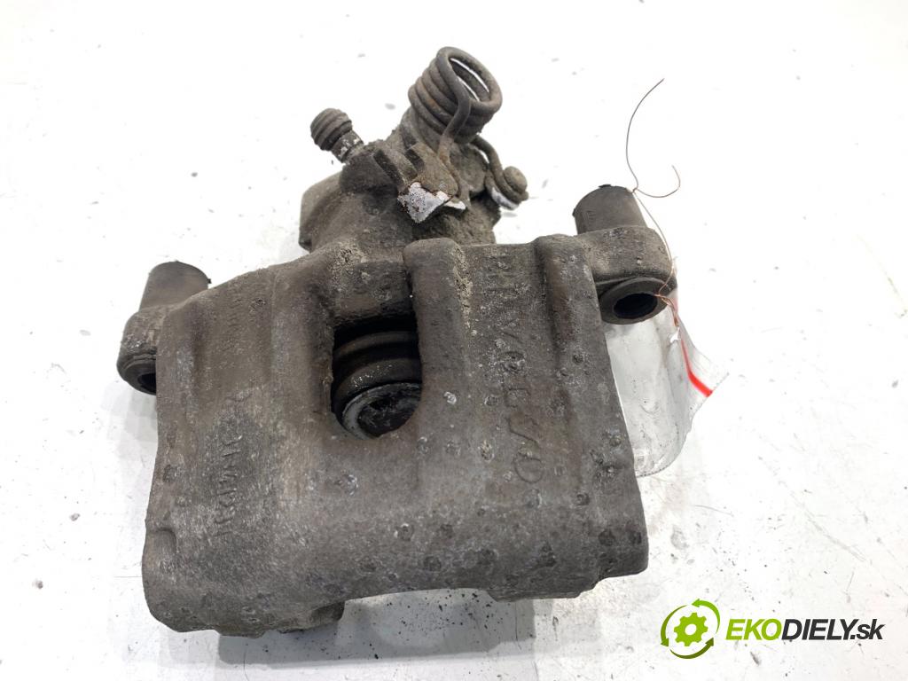 VOLVO V40 liftback 2016 88 kW D2 1969 Brzdič strmeň pravy zad 