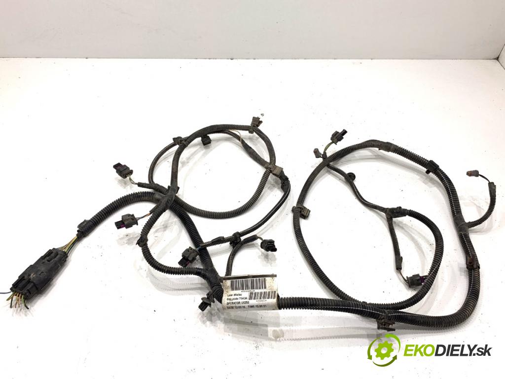 VOLVO V40 liftback 2016 88 kW D2 1969 káblovačka PDC zadní část 31427116