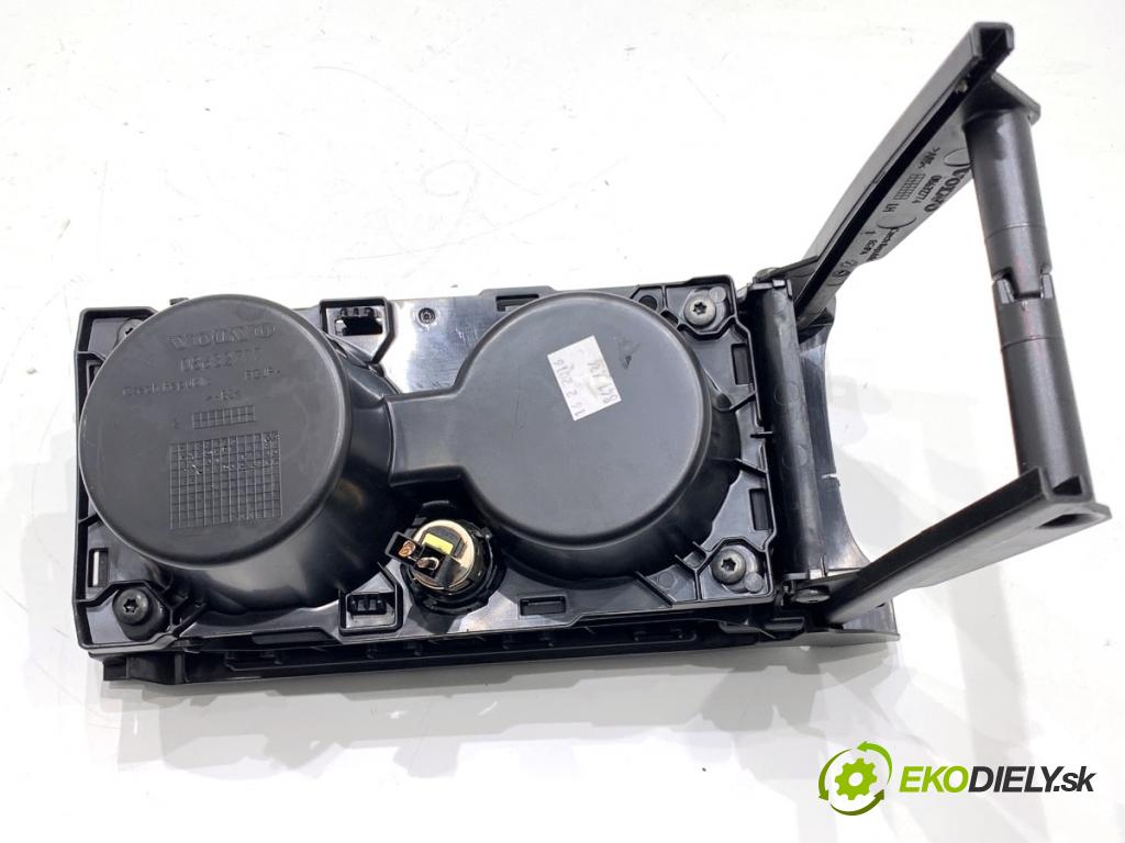 VOLVO V40 liftback 2016 88 kW D2 1969 držák na nápoje 08632777 (Držák nápojů)