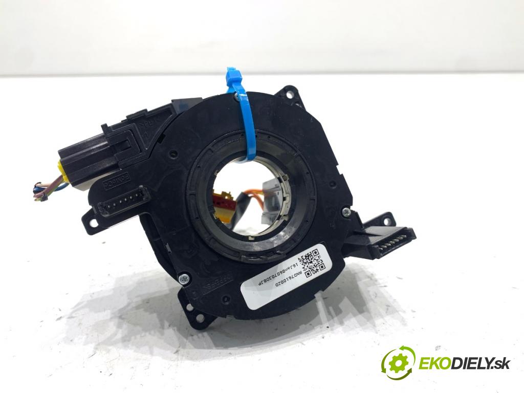 VOLVO V40 liftback 2016 88 kW D2 1969 kroužek slimák airbag 31343218 (Airbag)