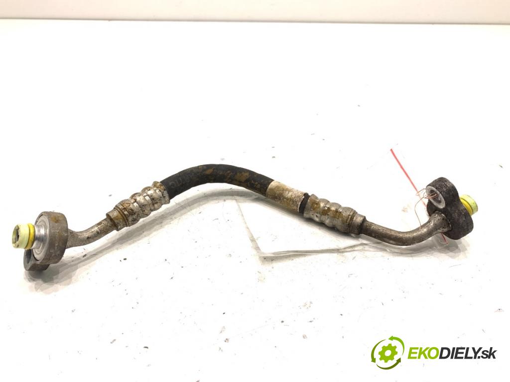 VOLVO V40 liftback 2016 88 kW D2 1969 rúrka klimatizace CV6H-19F552-BA (Trubka klimatizace)