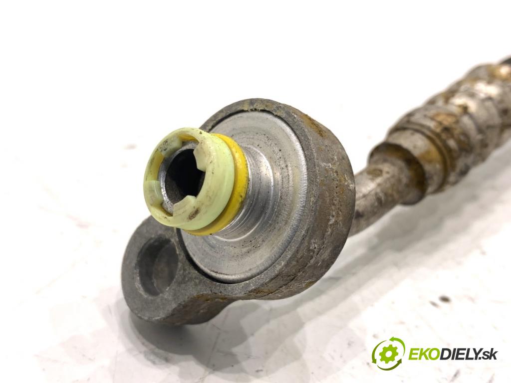 VOLVO V40 liftback 2016 88 kW D2 1969 rúrka klimatizácie CV6H-19F552-BA (Rúrka klimatizácie)