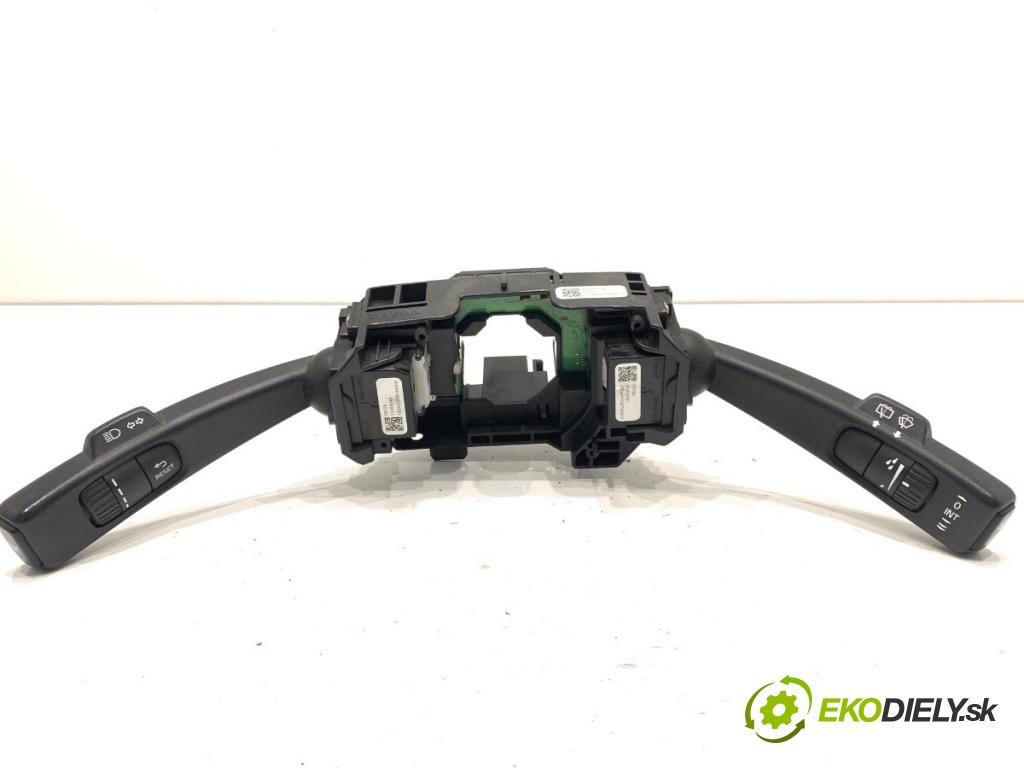 VOLVO V40 liftback 2016 88 kW D2 1969 Prepínač kombinovaný 31456029 (Prepínacie páčky pod volantom)