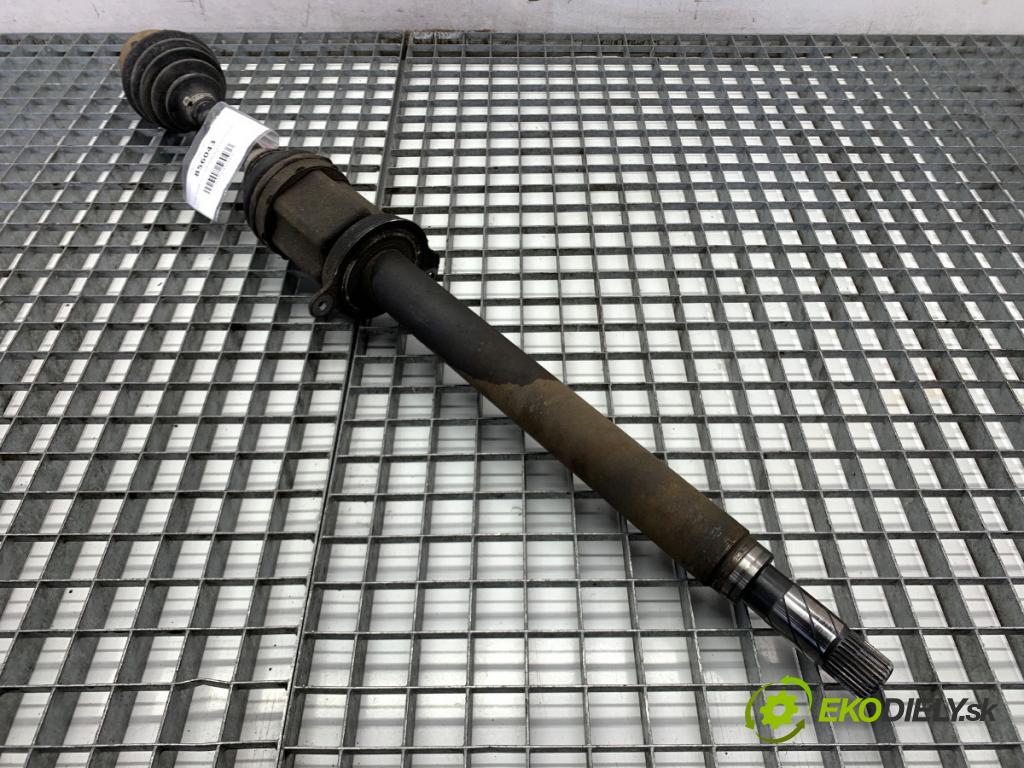 VOLVO V40 liftback 2016 88 kW D2 1969 Poloos pravy predný