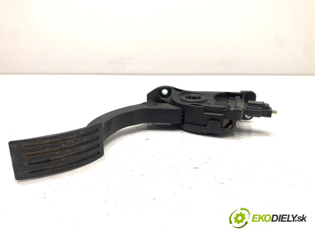 VOLVO V40 liftback 2016 88 kW D2 1969 potenciometr plynového pedálu 31280595 (Potenciometr plynového pedálu)