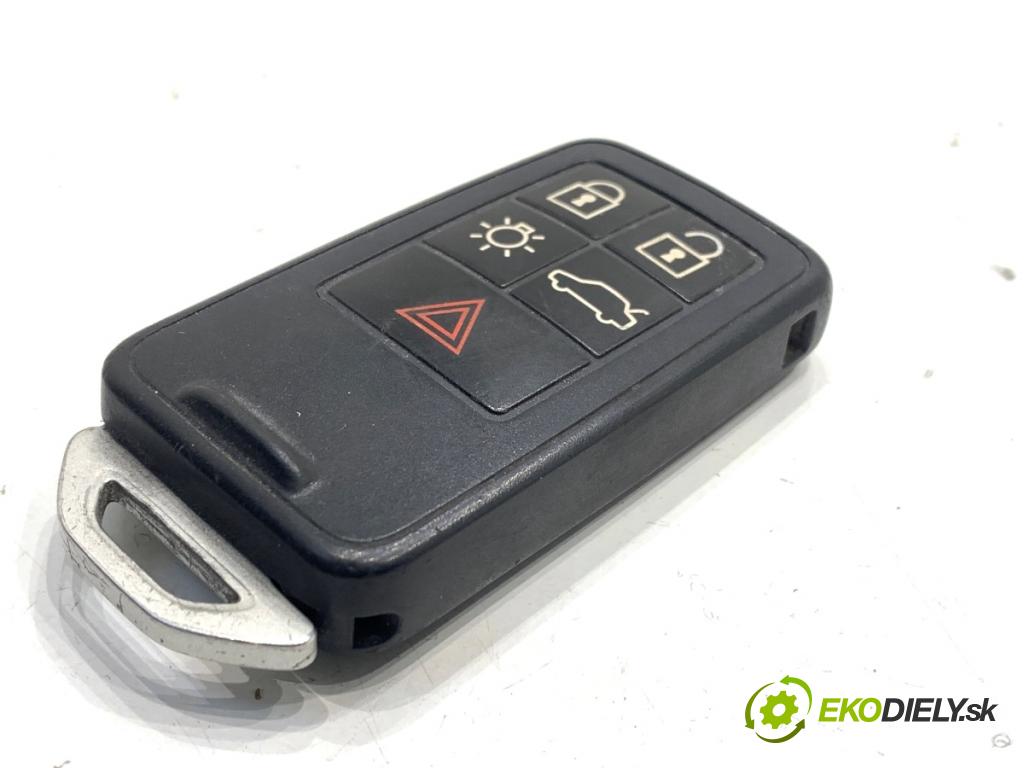 VOLVO V40 liftback 2016 88 kW D2 1969 klíč 30659607