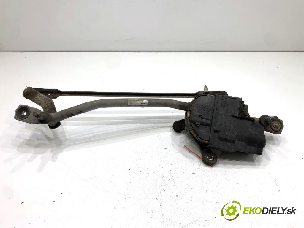 VOLVO V40 liftback 2016 88 kW D2 1969 mechanismus stěračů přední část 31378574 (Motorek stěračů přední)