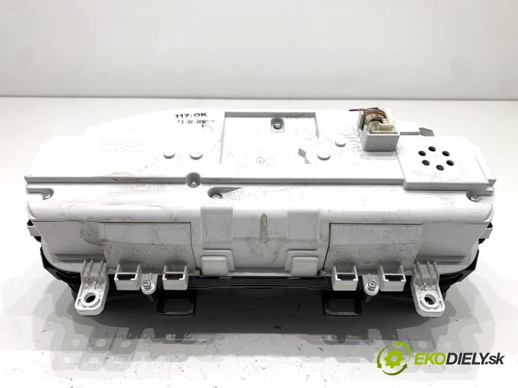 VOLVO V40 liftback 2016 88 kW D2 1969 Prístrojovka 31412873 (Prístrojová doska)