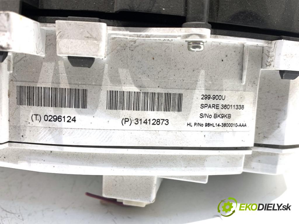 VOLVO V40 liftback 2016 88 kW D2 1969 Prístrojovka 31412873 (Prístrojová doska)