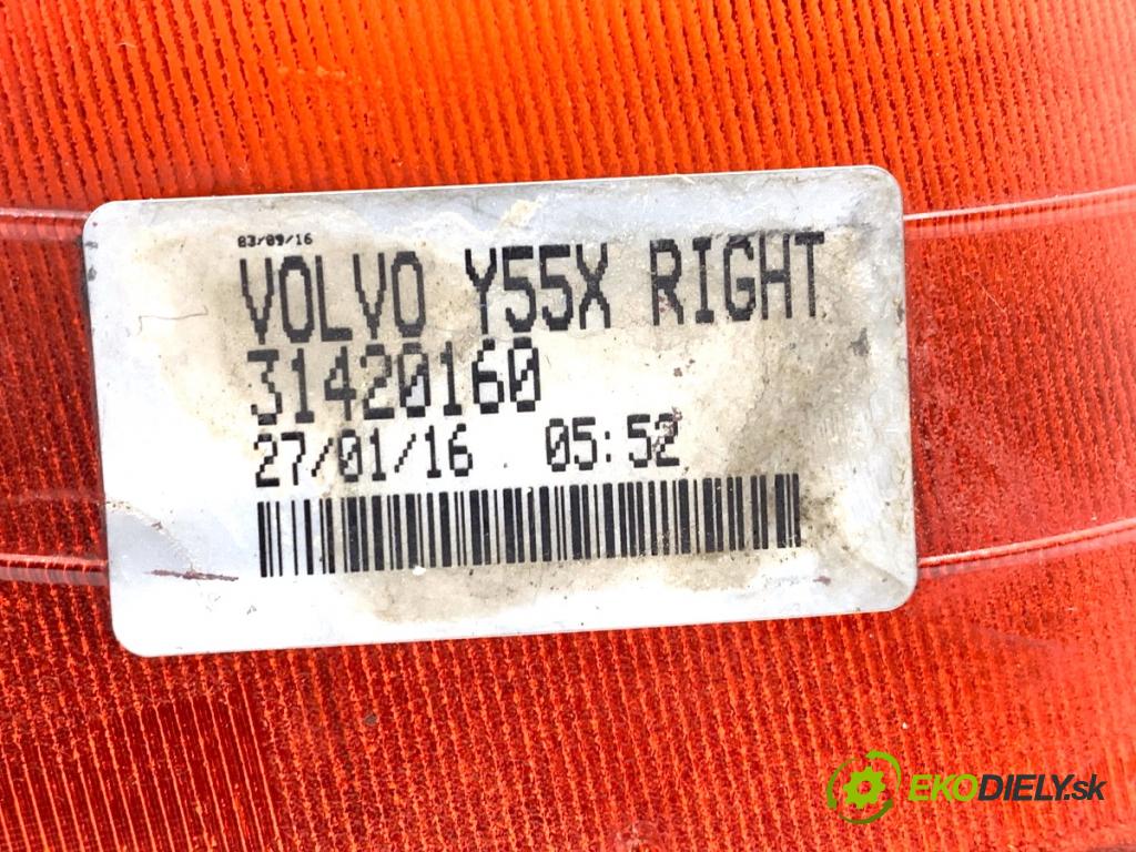 VOLVO V40 liftback 2016 88 kW D2 1969 Svetlo nárazníka ľavy zad 31420160