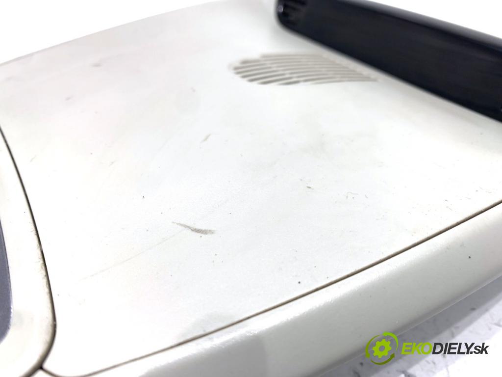 VOLVO V40 liftback 2016 88 kW D2 1969 světlo stropní C99ZA