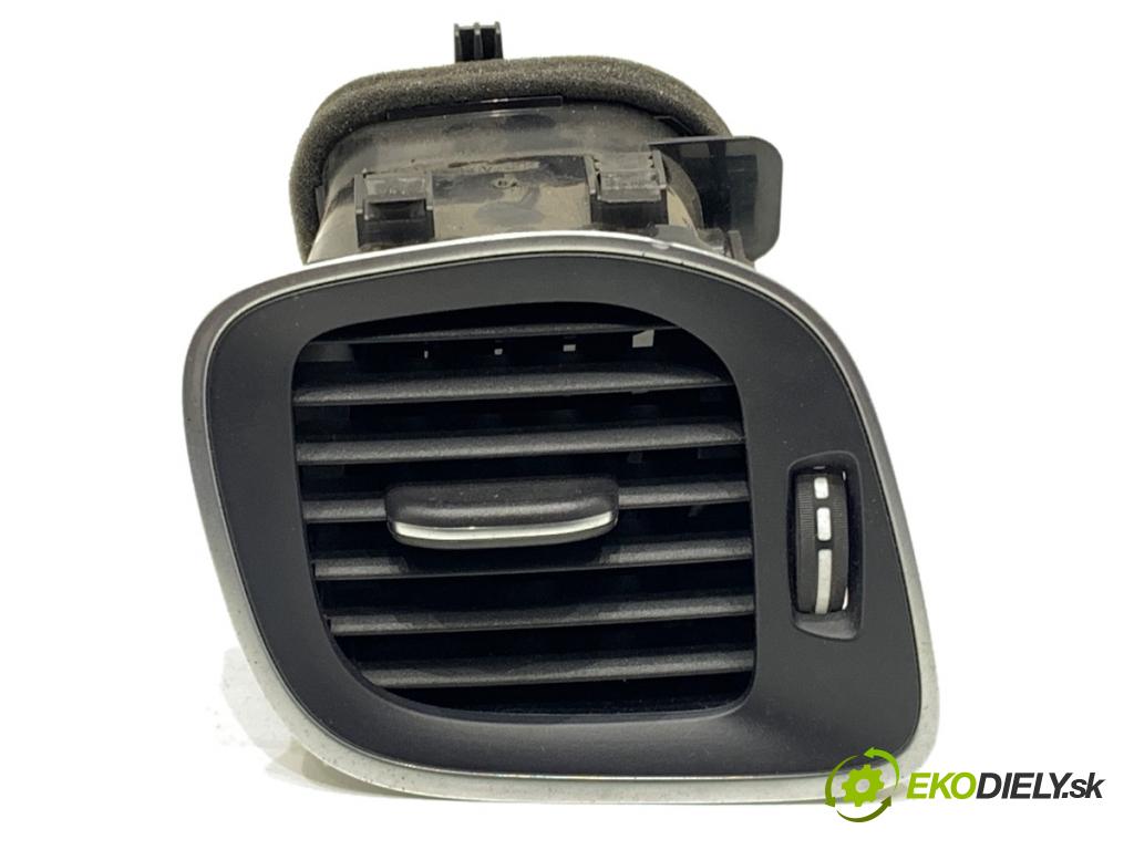 VOLVO V40 liftback 2016 88 kW D2 1969 mří topení levý přední část 30791697