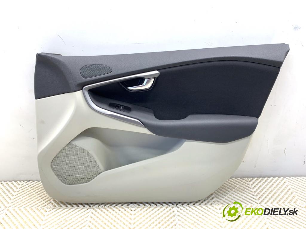 VOLVO V40 liftback 2016 88 kW D2 1969 čalúnenie Dvere pravy predný 1319933