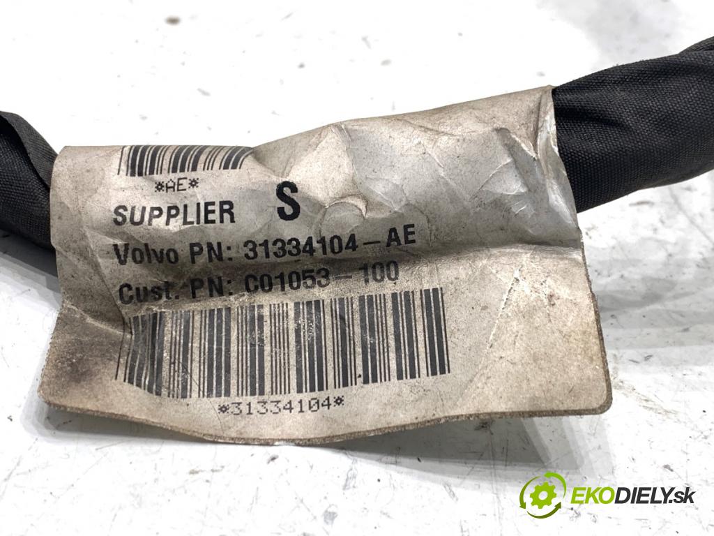 VOLVO V40 liftback 2016 88 kW D2 1969 káblovačka dveře přední část pravý 31334104