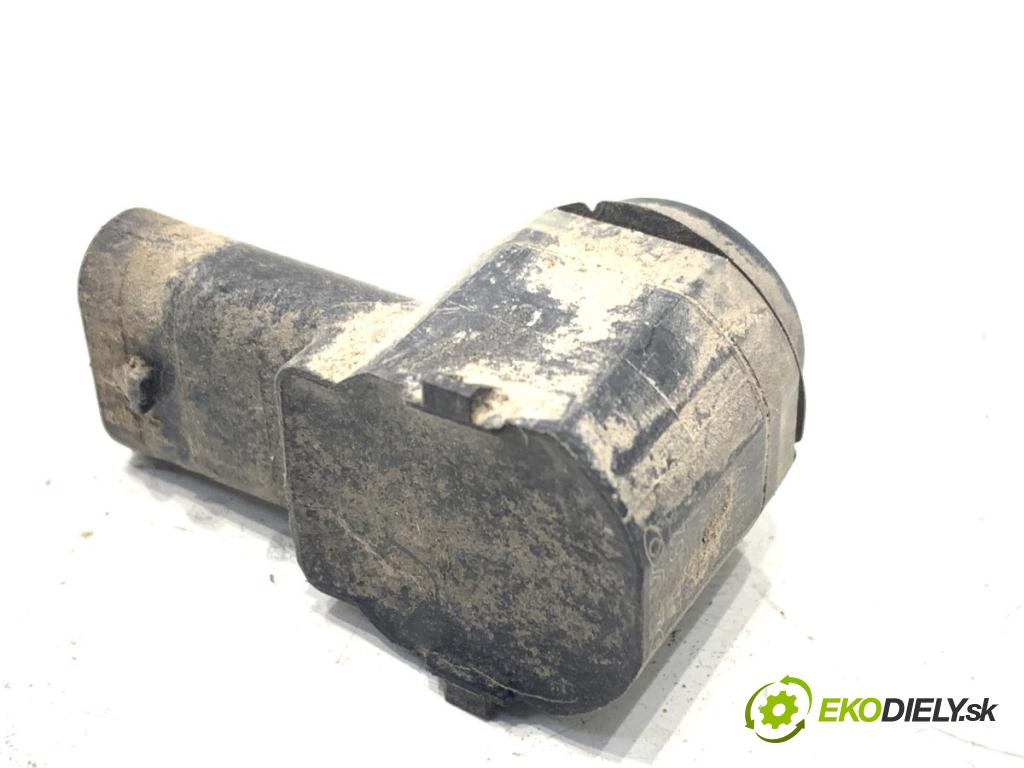 VOLVO V40 liftback 2016 88 kW D2 1969 Snímač PDC 31445162