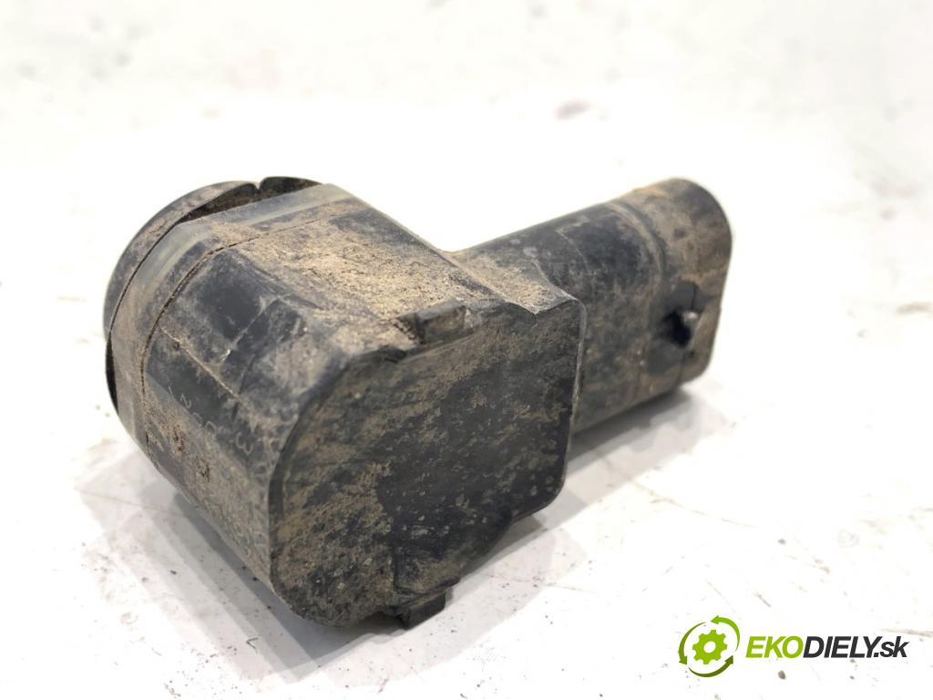 VOLVO V40 liftback 2016 88 kW D2 1969 snímač PDC 31445162