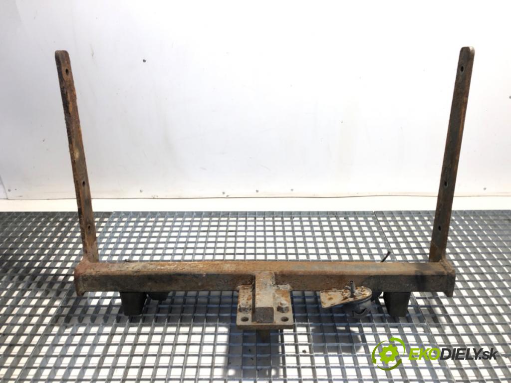 VW TRANSPORTER T4 Autobus 1995 45 kW 1.9 D 1896 Hák ťažné zariadenie  (Ťažné zariadenie)