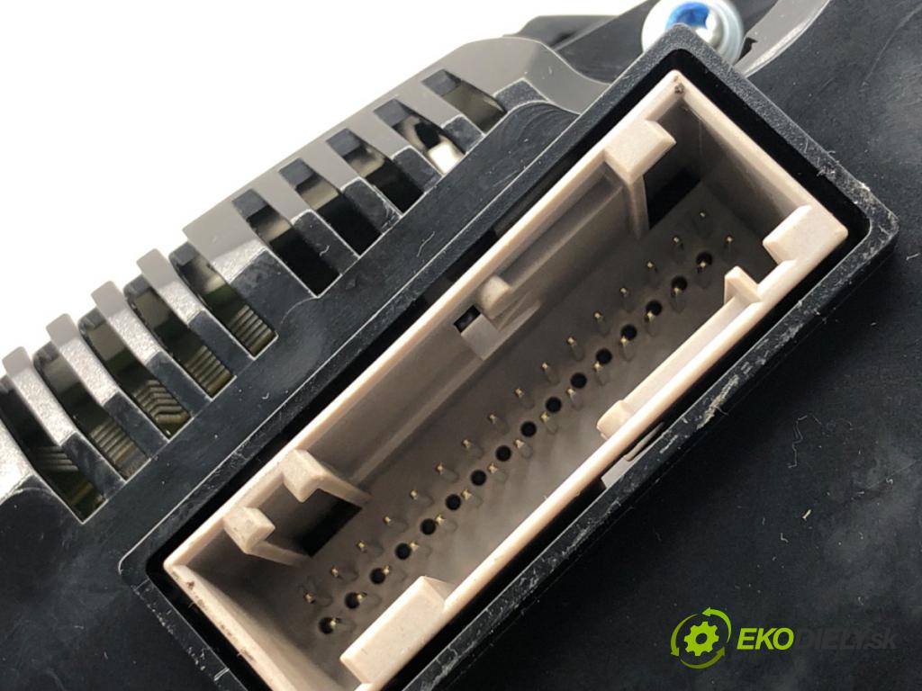 AUDI A4 B8 sedan 2009 105 kW 2.0 TDI 1968 prístrojovka 8K0920900C (Přístrojová deska)