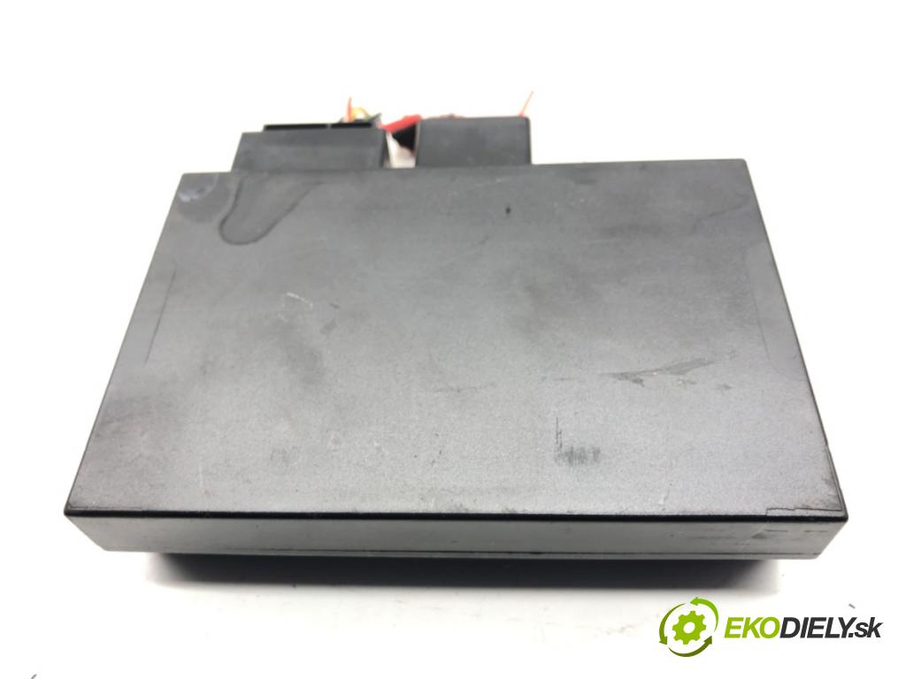 AUDI A4 B8 sedan 2009 105 kW 2.0 TDI 1968 modul tažného oka 8K0907383B (Řídící jednotka ostatní)