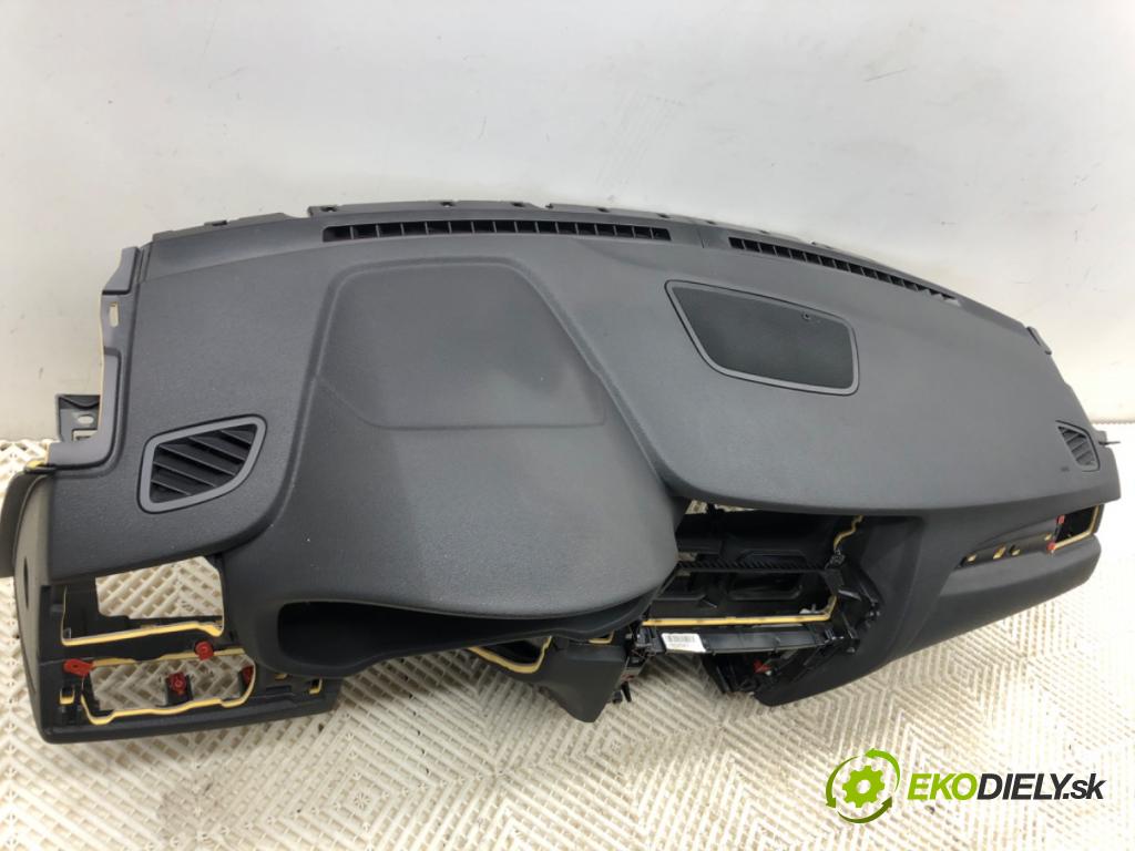 BMW F25 SUV 2013 190 kW xDrive 30 d 2993 palubní doska POLŠTÁŘ: spolujezdce