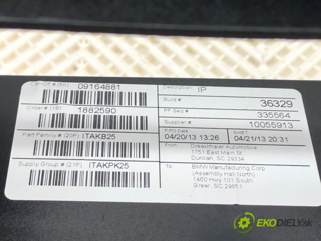 BMW F25 SUV 2013 190 kW xDrive 30 d 2993 Palubná doska VANKÚŠ: spolujazdca