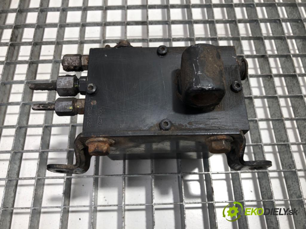 DAF XF Ciągnik siodłowy 2014 375 kW FT 510 375 kW [510 KM] olej napędowy 2012 - 2022 12900 pumpa sťahovaní kabina 1914281