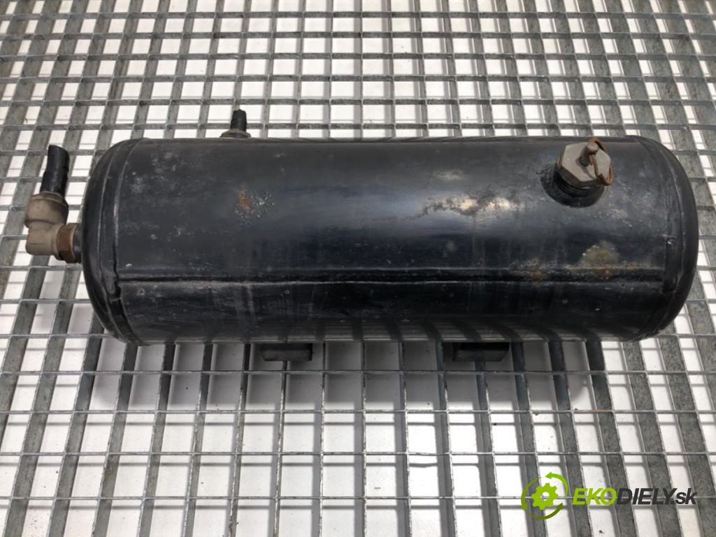 DAF XF Ciągnik siodłowy 2014 375 kW FT 510 375 kW [510 KM] olej napędowy 2012 - 2022 12900 nádrž nádržka vzduchu 1978476