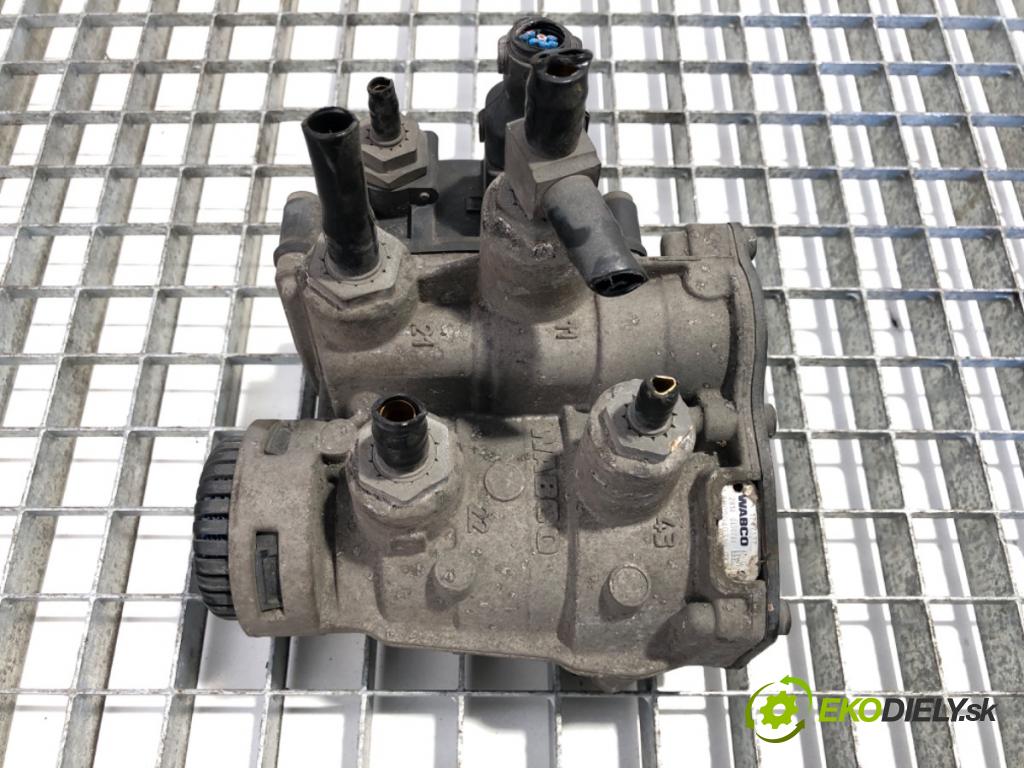 DAF XF Ciągnik siodłowy 2014 375 kW FT 510 375 kW [510 KM] olej napędowy 2012 - 2022 12900 Ventil EBS 1747137