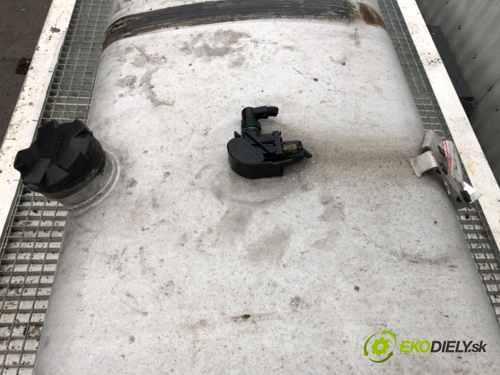 DAF XF Ciągnik siodłowy 2014 375 kW FT 510 375 kW [510 KM] olej napędowy 2012 - 2022 12900 nádržka paliva 1681826 (Palivová nádrž)