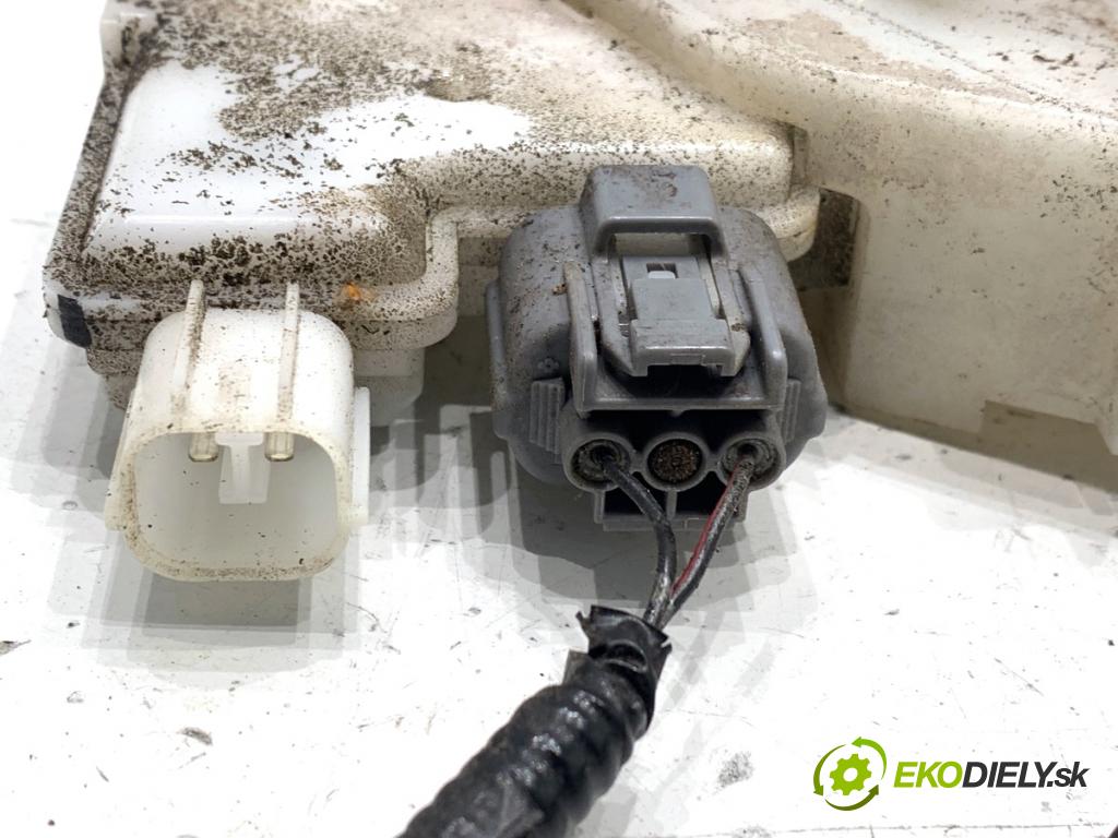 HONDA ACCORD VII sedan 2004 103 kW 2.2 i-CTDi (CN1) 2204 zámok Dvere pravy zad