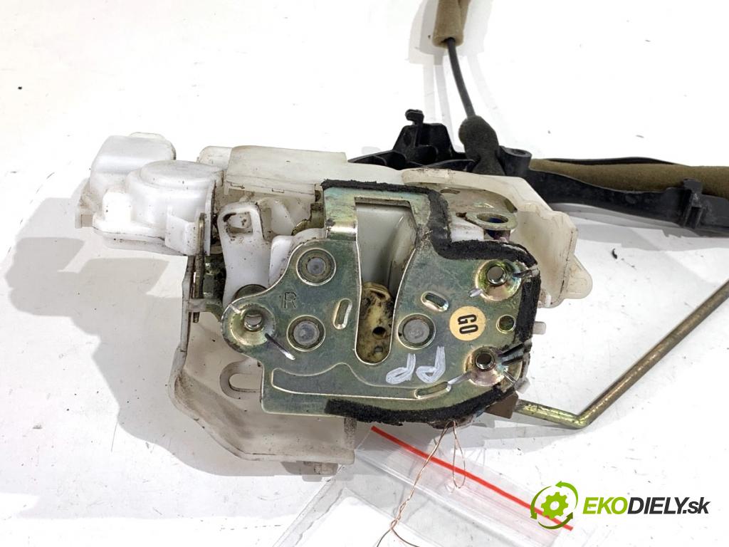 HONDA ACCORD VII sedan 2004 103 kW 2.2 i-CTDi (CN1) 2204 zámok dveře pravý přední část 