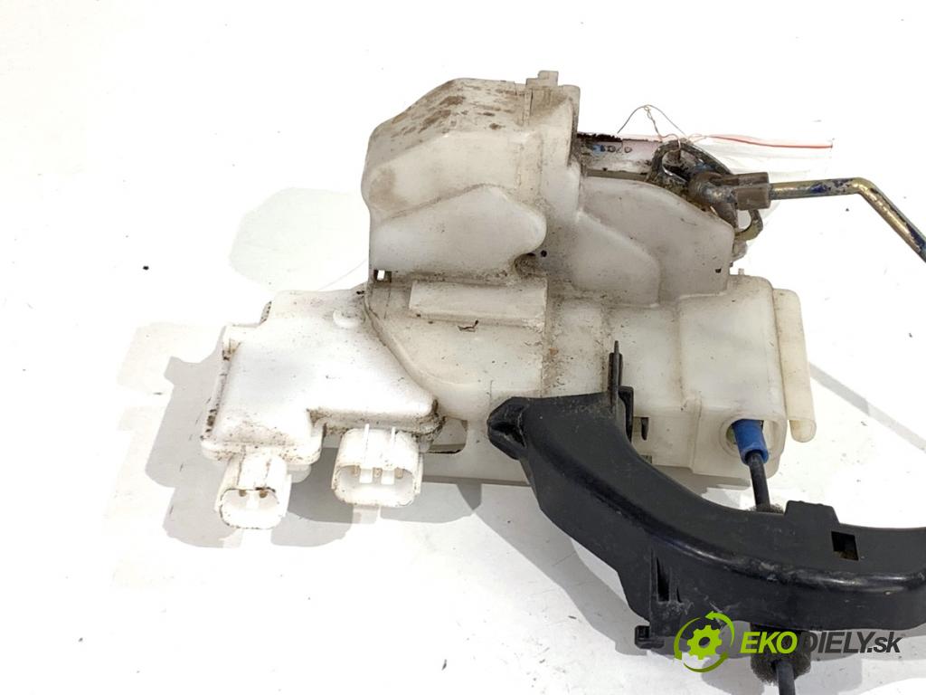 HONDA ACCORD VII sedan 2004 103 kW 2.2 i-CTDi (CN1) 2204 zámok dveře pravý přední část