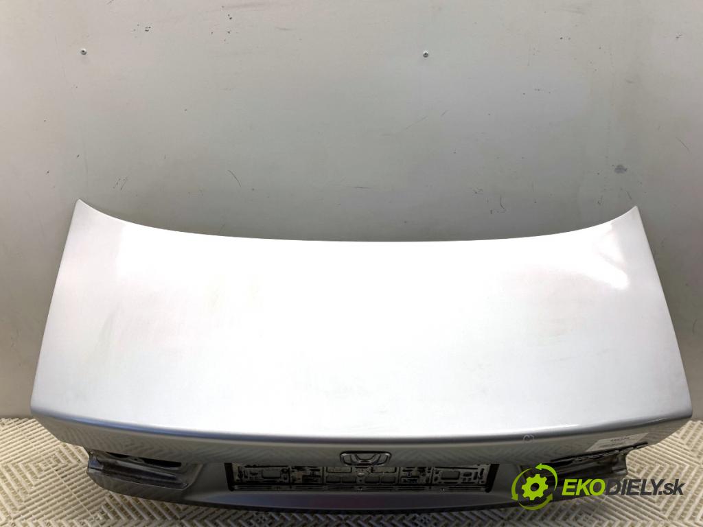 HONDA ACCORD VII sedan 2004 103 kW 2.2 i-CTDi (CN1) 2204 kapota zad