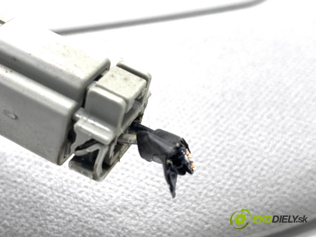 HONDA ACCORD VII sedan 2004 103 kW 2.2 i-CTDi (CN1) 2204 Clona slnečná ľavy