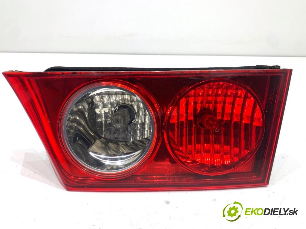 HONDA ACCORD VII sedan 2004 103 kW 2.2 i-CTDi (CN1) 2204 světlo zadní část pravá vnitřní  (Klika dveří ostatní)