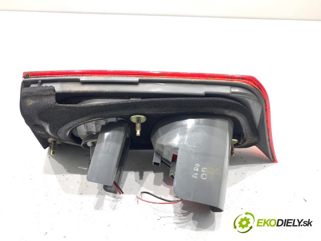 HONDA ACCORD VII sedan 2004 103 kW 2.2 i-CTDi (CN1) 2204 světlo zadní část levá strana vnitřní  (Klika dveří ostatní)