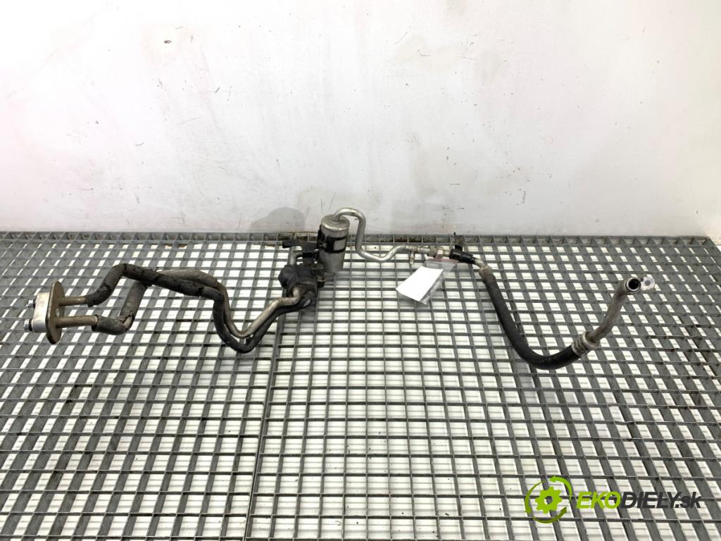 HONDA ACCORD VII sedan 2004 103 kW 2.2 i-CTDi (CN1) 2204 rúrka klimatizace  (Trubka klimatizace)