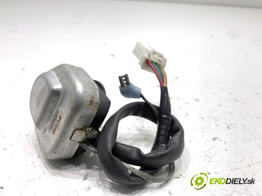 HONDA ACCORD VII sedan 2004 103 kW 2.2 i-CTDi (CN1) 2204 ŠTARTÉR: Cievka XENON W3T10571